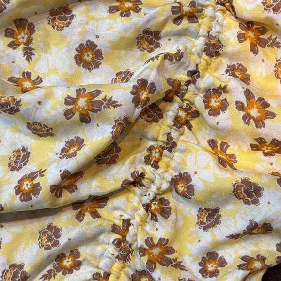 Mini LOVETREE yellow dress with scrunch strings - Picture 3 of 4